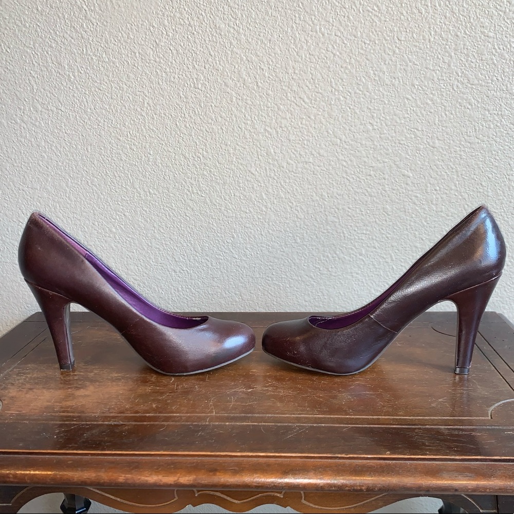 Dark Brown Steve Madden Almond Toe Heels *2 for $5* - Picture 7 of 8